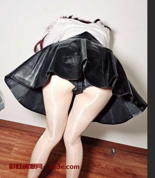 原创狂情哥哥 出租房修热水器 房间里妹妹肉丝激情诱惑 引来哥哥强烈的